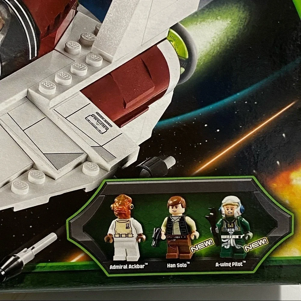 Lego Star Wars 75993 A-wing Starfighter General Ackbar Han Solo A-wing Pilot
